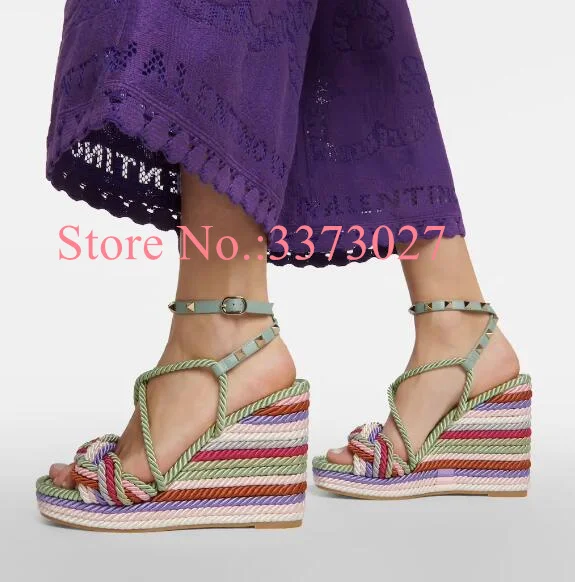 Neue bunte Seile Frau Sandalen Mode gemischte Farbe Nieten Dame Plattform Keil Schuhe sexy weibliche Kleid Sandalen Drops hip