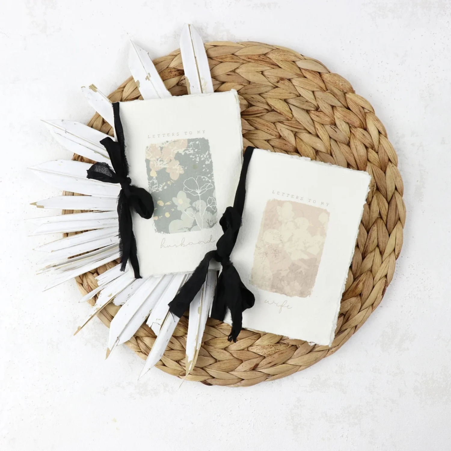 

Изготовленный на заказ книжный набор Vow: свадебные сувениры с цветочным узором Earthtone