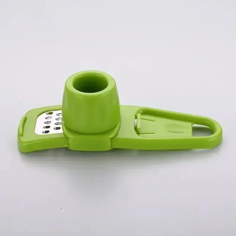 Poetable 1 Pack Mini Garlic Grinder Creative Garlic Press Kitchen Garlic Mash Manual Mashing Green Kitchen Gadgets Accessories