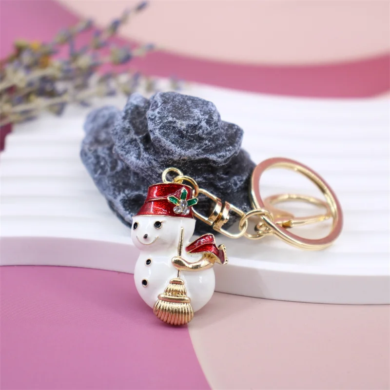 Rhinestone Crystal Snowman Pendant Keyring Hot Sale Cute Women Bag Holder Fashion Car Keychain Women Christmas Keyfob For Kids