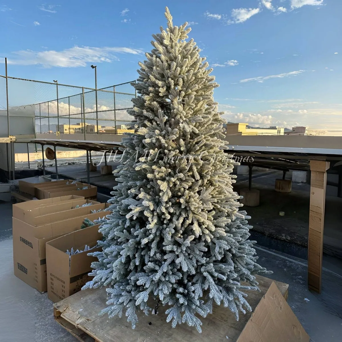 High-grade encrypted pure PE white snow Christmas tree with lights in stock Christmas luxury decoration casting simulation tree