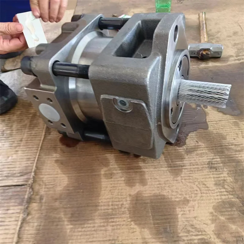 

Gear Pump QT QT31 QT41 QT51 QT61 QT22 QT32 QT42 QT52 QT62 QT23 QT33 QT43 QT53 Oil Pump Hydraulic Pump QT33-12.5F-Z
