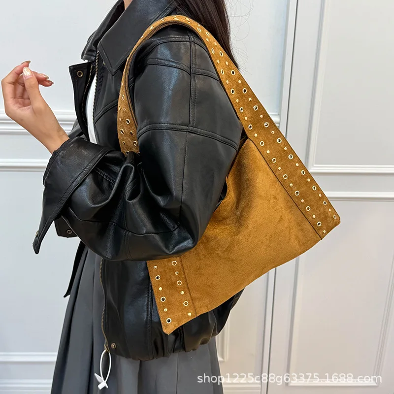 

2025 Versatile Tote Bag, Spacious Commuter Purse for Women, Minimalist Top Handle Crossbody, Chic Day to Night Bag, Textured