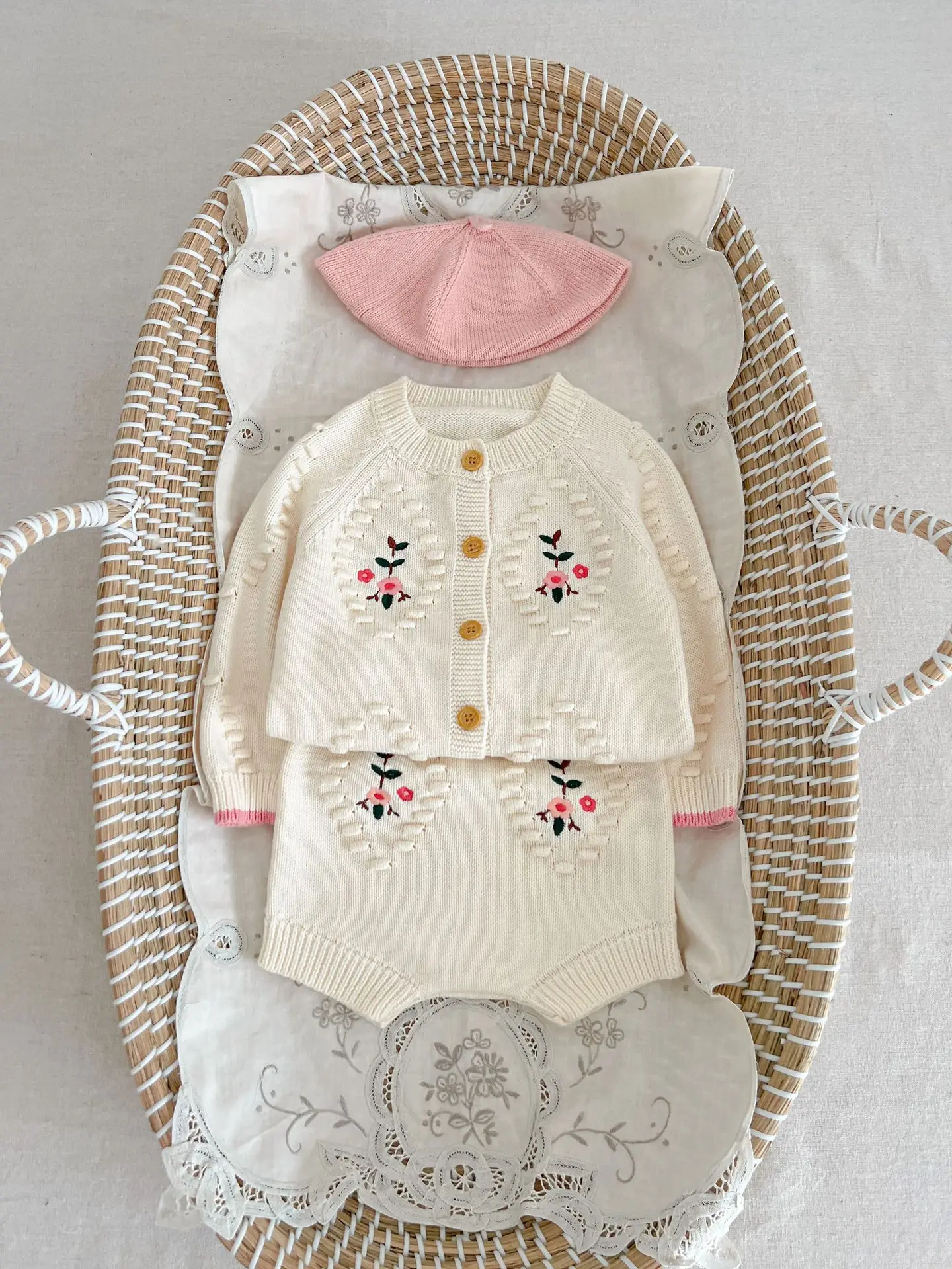 Autumn  Newborn Infant Baby Cardigan Girls Handwork Embroidery Jacket Knit Sweater Coat  Kids Fashion Baby Clothing