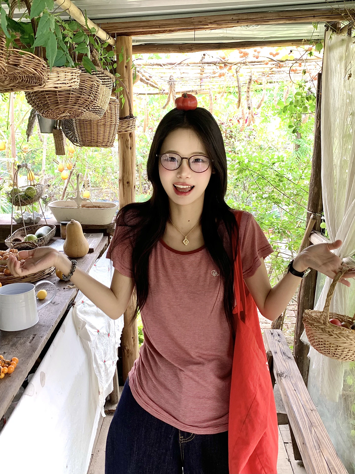 

Свободная повседневная футболка в полоску для женщин, летняя, тонкая, с коротким рукавом, круглым вырезом, укороченный топ, удобная, дышащая, из смесовой шерсти