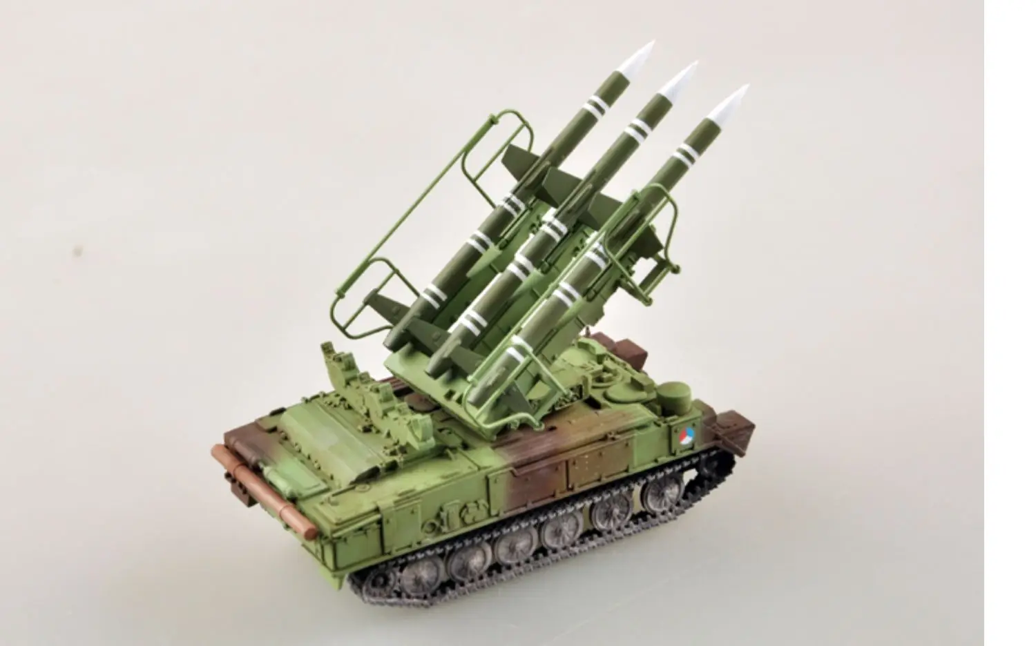 Easymodel 35111 1/72 misil de defensa aérea soviética SAM6 modelo militar con acabado checo juguete de plástico estático colección o regalo