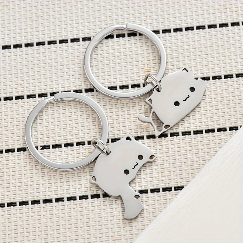 1 pair of sweet and cute cartoon cat keychains, made of stainless steel, suitable for decorating couple charter keys