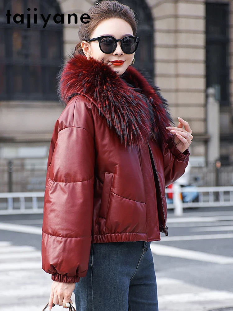 TAJIYANE Echtleder-Pufferjacke für Damen, 100 % genarbtes Rindsleder, kurzer weißer Gänsedaunenmantel mit Waschbärpelzkragen, Winter 2025