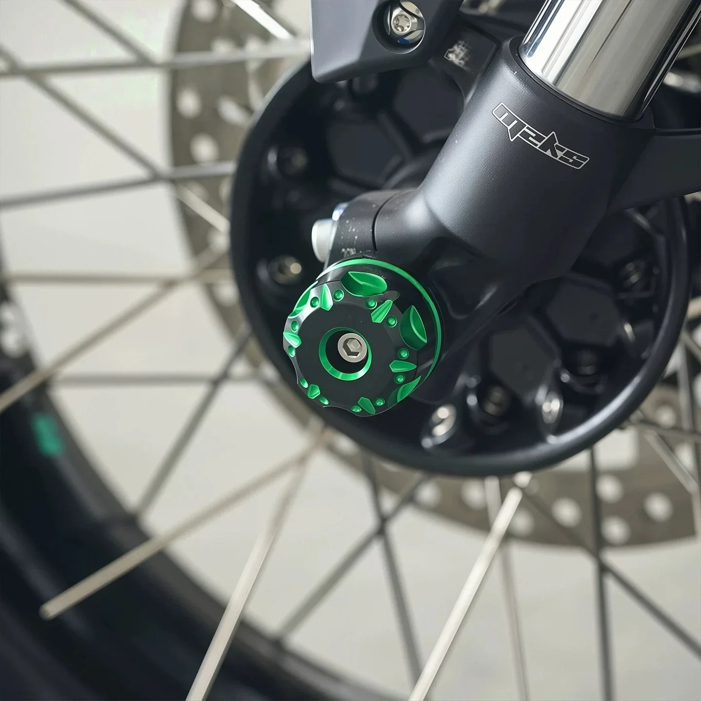 FOR ZONTES 368G Modified Aluminum Alloy Front Wheel Anti-collision Ball, Fork Cup, 368g, Front Axle Anti-fall Protection Ball