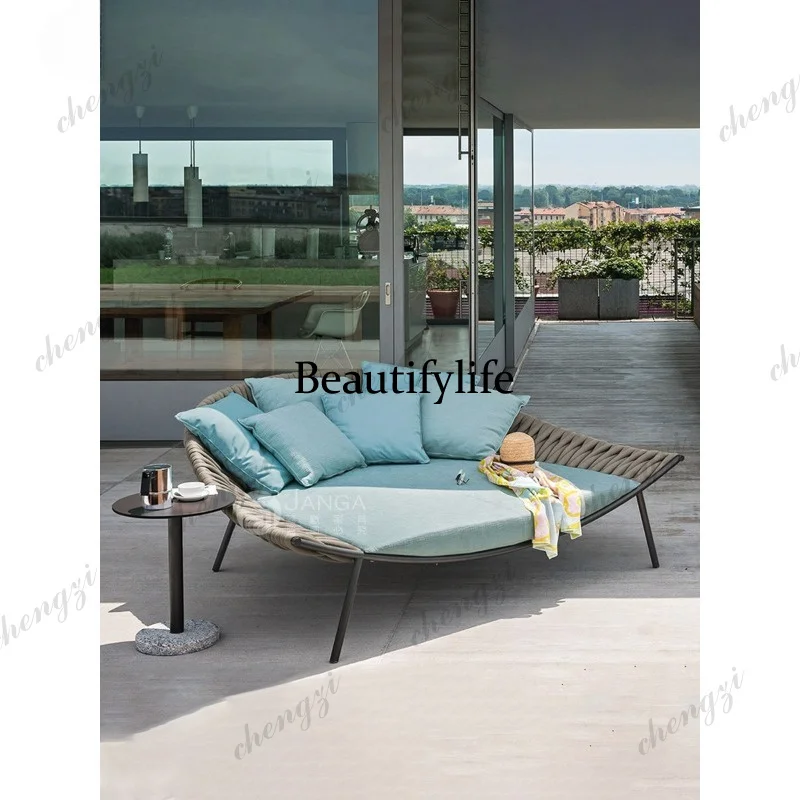 Outdoor Courtyard Bed Villa Open-air Swimming Pool Rattan Lounger Creative Homestay Balcony Sofa Bed