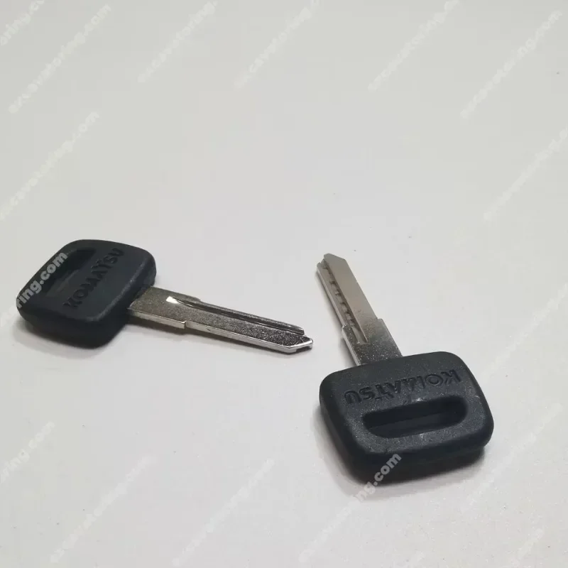 for Komatsu excavator ignition key2pcs PC56, 60, 70, 130, 200, 210, 220, 300-7-8 accessories, vulnerable parts