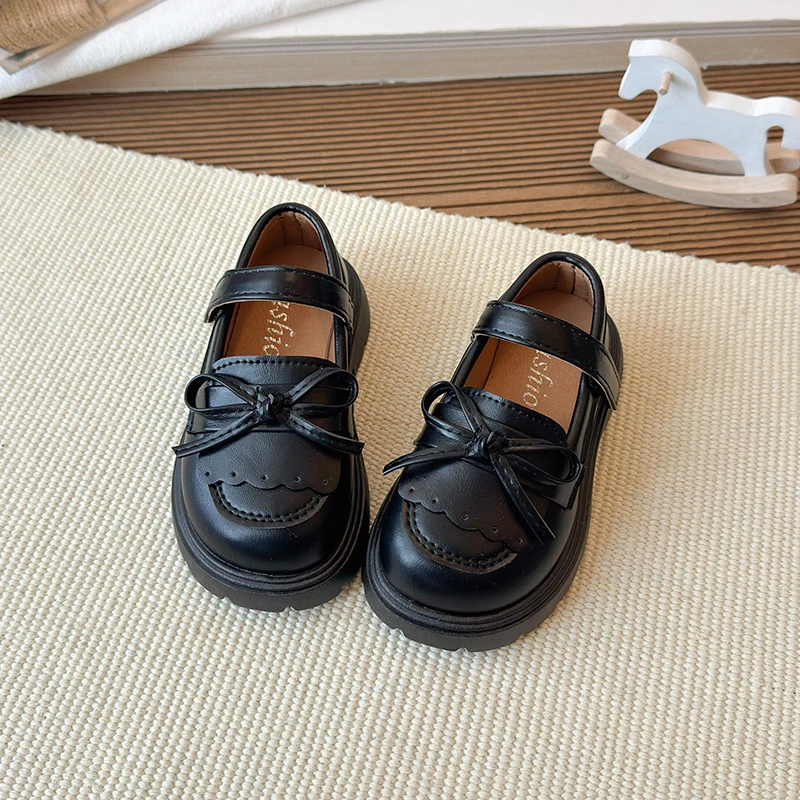 Thumbnail 3 - #14 Discounted Childrens Flats Worth Buying