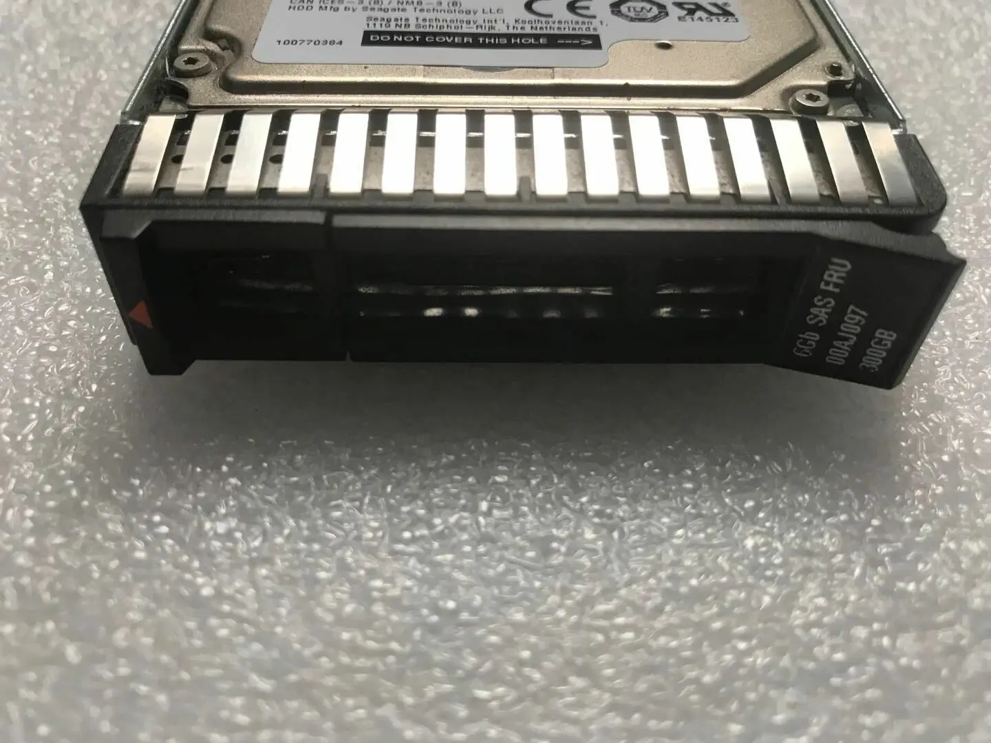 Para IBM 300GB 10K RPM 00AJ097 00AJ096 6Gbps SAS 2,5 "G3 disco duro HDD de intercambio en caliente