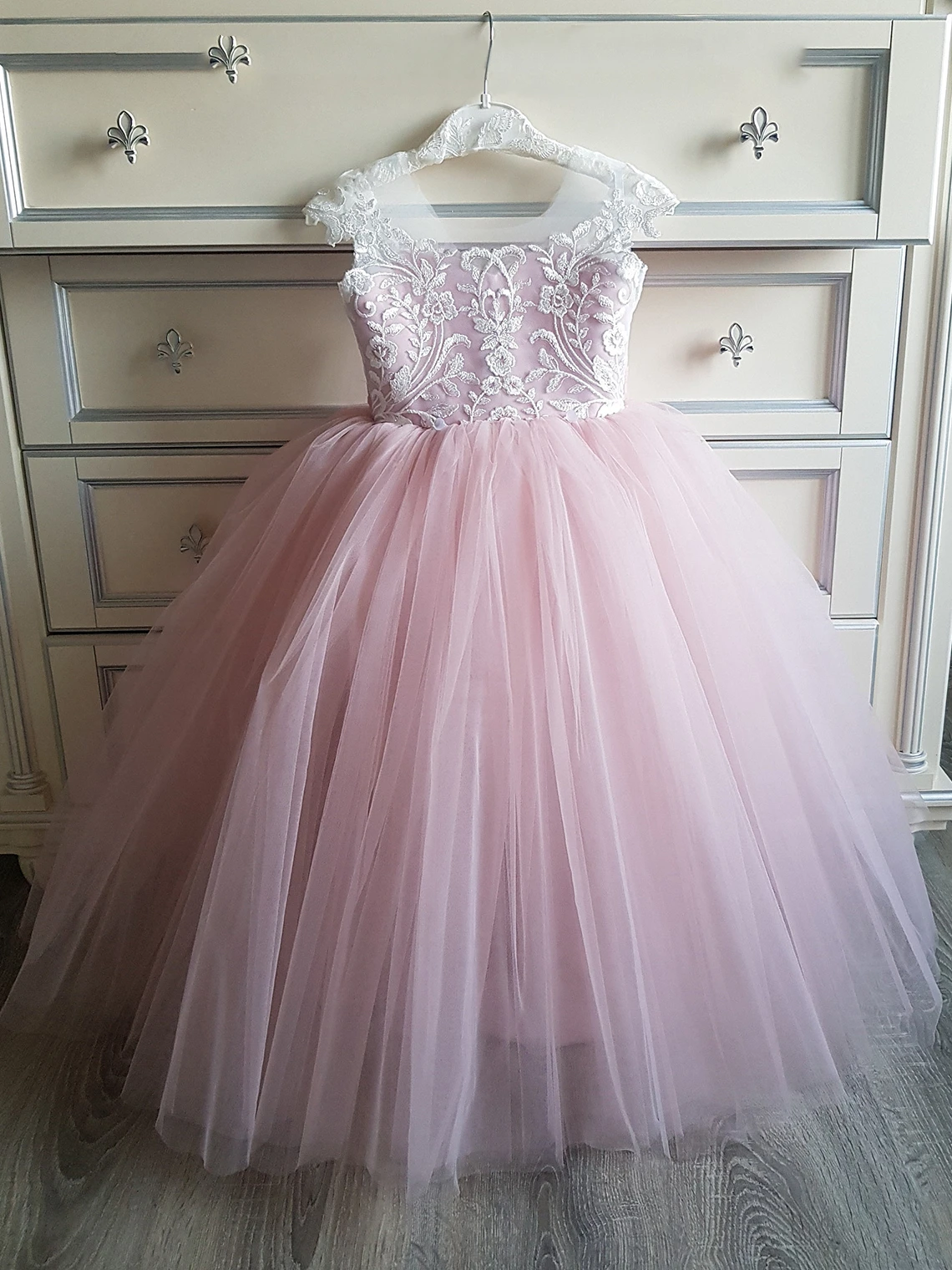 

Pink Tulle Flower Girl Dress For Wedding Lace Applique Princess Birthday Party Floor Length Kids Pageant Dresses Ball Gown