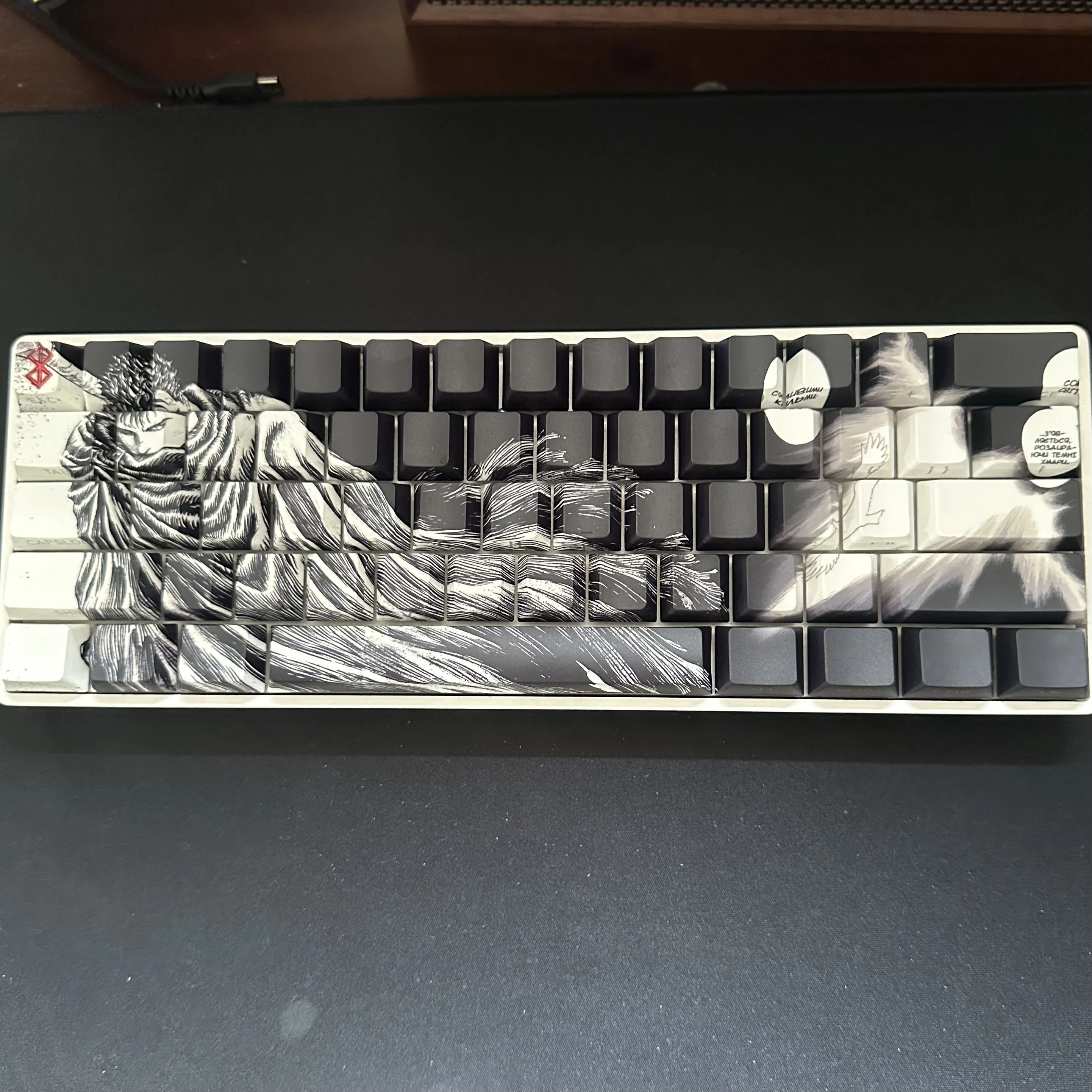 Berserk Guts Keycaps ベルセルクkey Caps PBT Sublimation Cherry Game Key Cap for Mechanical Keyboards 60 63 64 68 74 75 80 84 87