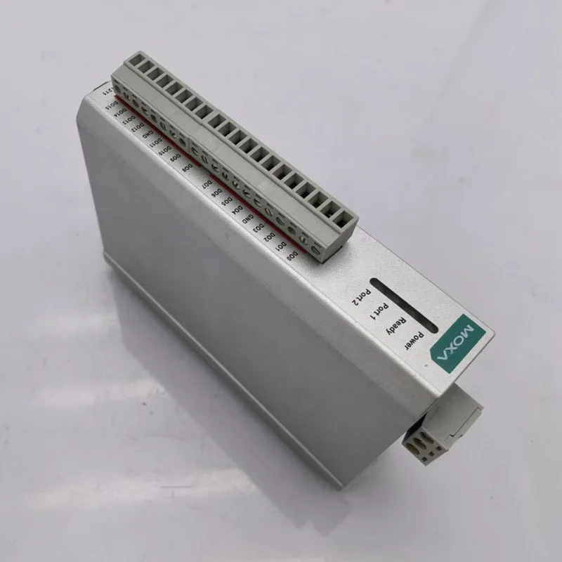 MOXA ioLogik E1211 ユニバーサル I/O