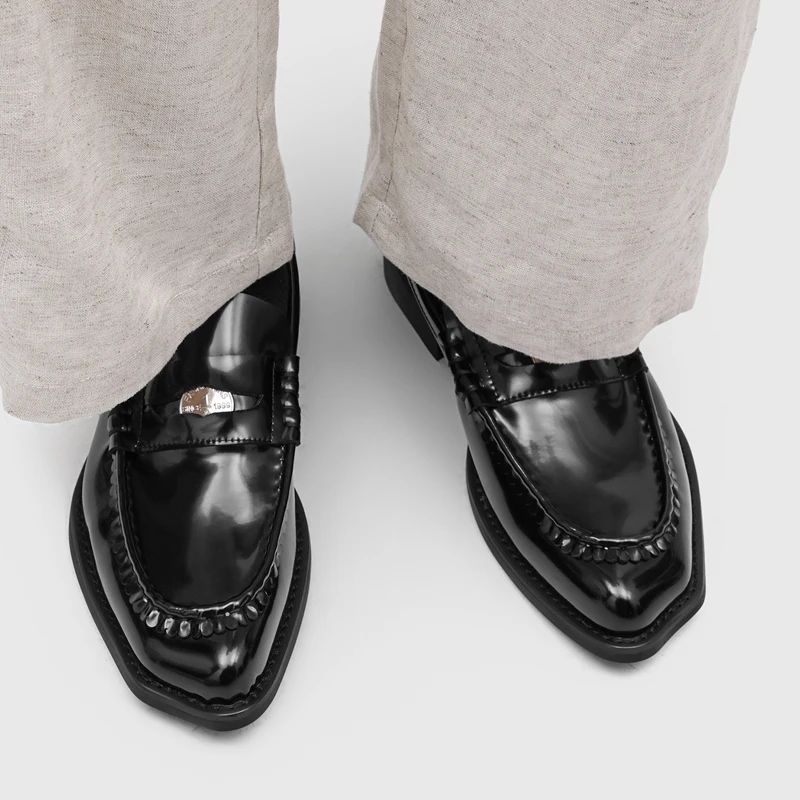 Men's Slip On Loafers Fashion Metal Decor Flat Shoes Business Casual Daily Footwear