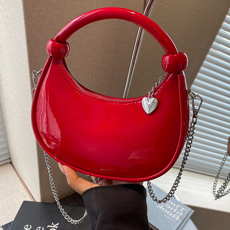 Eye Catching Cherry Red Patent Leather Glossy Surface Crossbody Bag 2024 New Ladies Heart Zipper Chain Shoulder Bag Handbag Tide