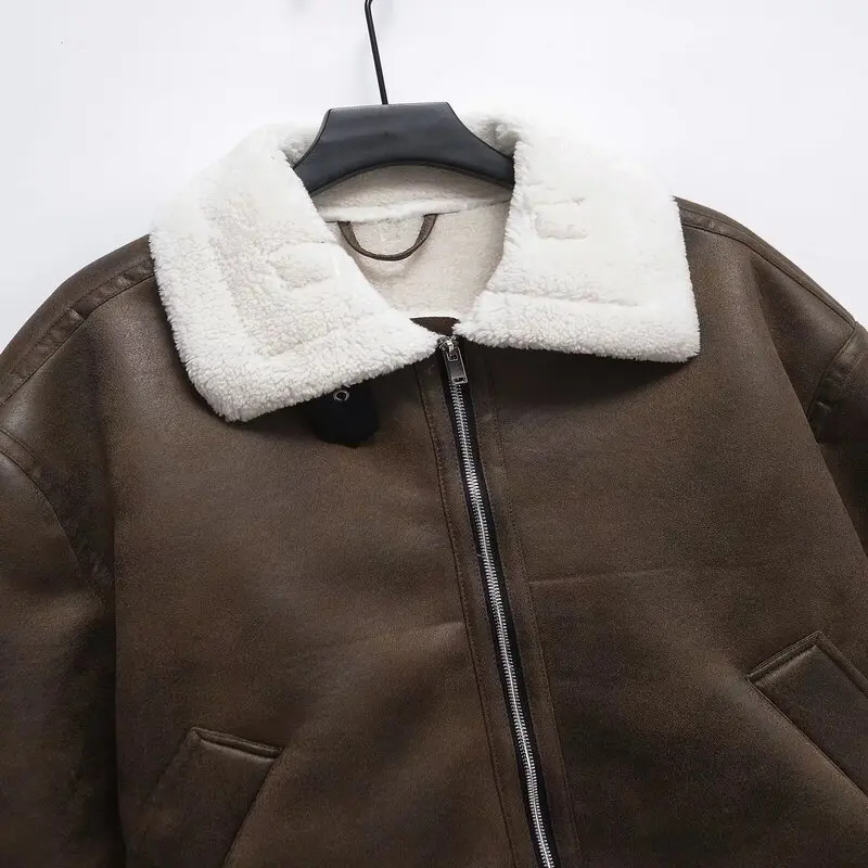 

Winter 2024 Women's Versatile Warm Fce Leather Fur Inteated Jaet Cotton Outerwear Coat Loose Fit Sle Regular Length
