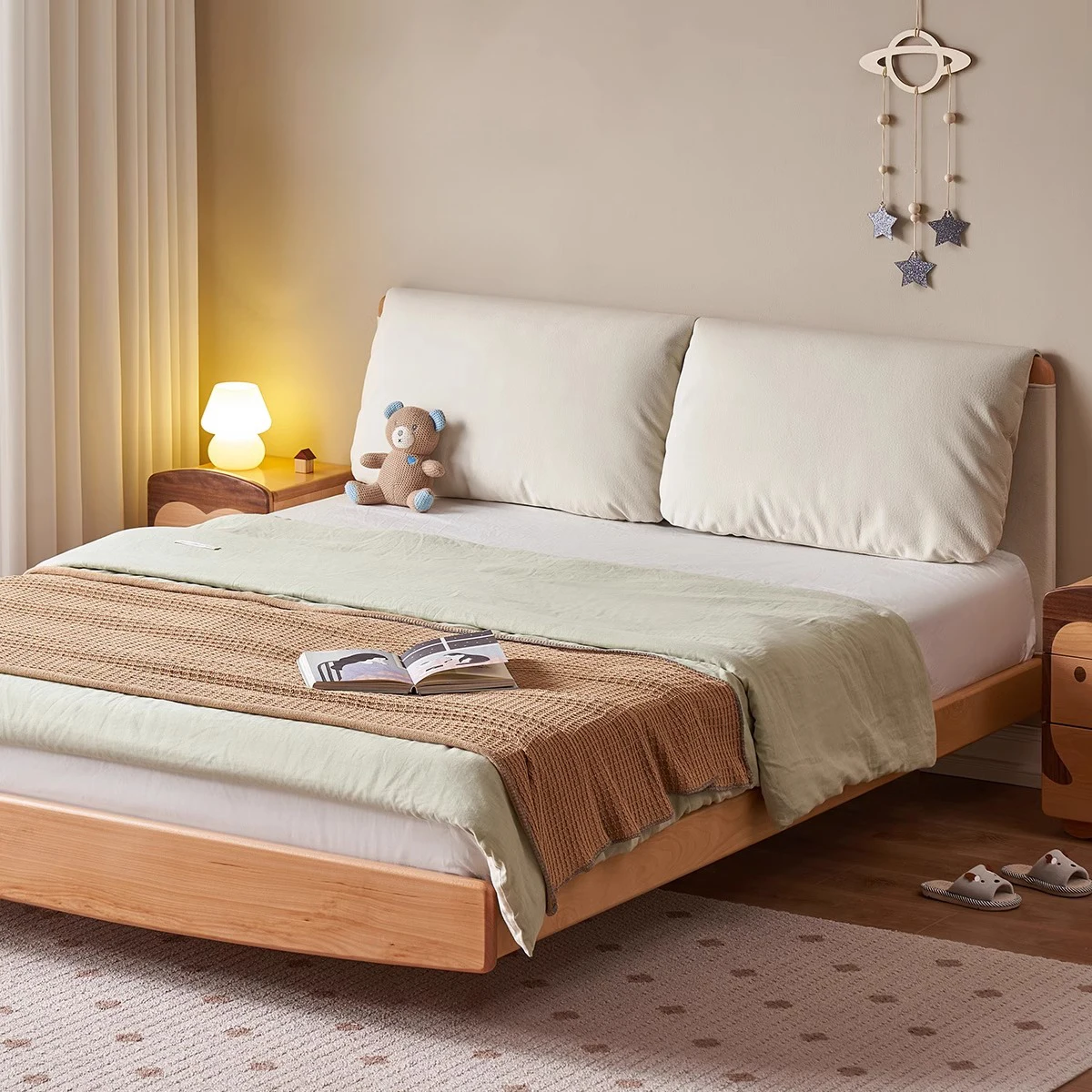 

Modern Children's Bed-Solid Oak Wood Cream Style Full Size Loft Bed Frame with Space Saving Designpromote sales