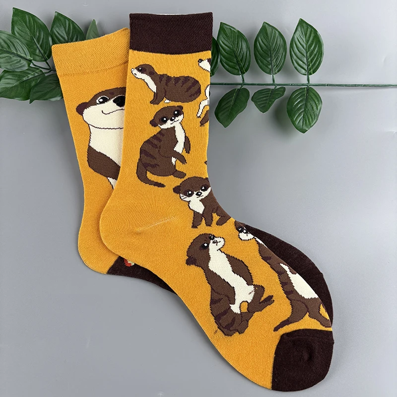 1 pair of Men's Fun Otter Pattern Socks - Minimalist Mid-Calf Socks for Casual Daily Outfits