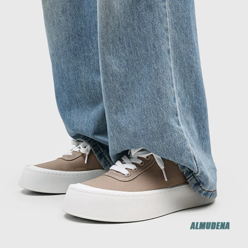 Lace-Up Canvas Men's Platform Sneakers Round Toe Low Top Street Style Urban Outdoor Comfortable Daily Shoes 2026 Fashion
