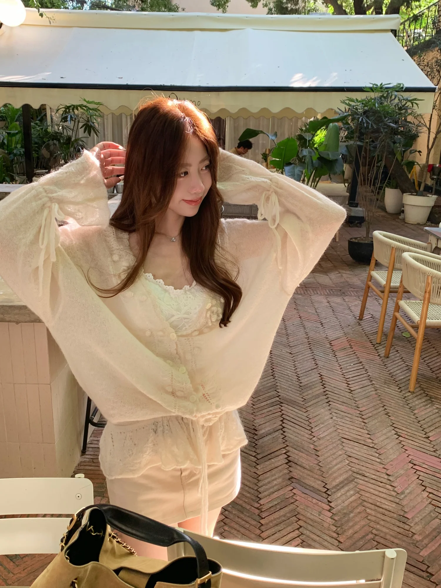 

Handmade Heavyweight Lace Baby6 Paris Encounter Camere Sweater Cardigan Long Sve V-Ne Breathable Soft Fabric for Women