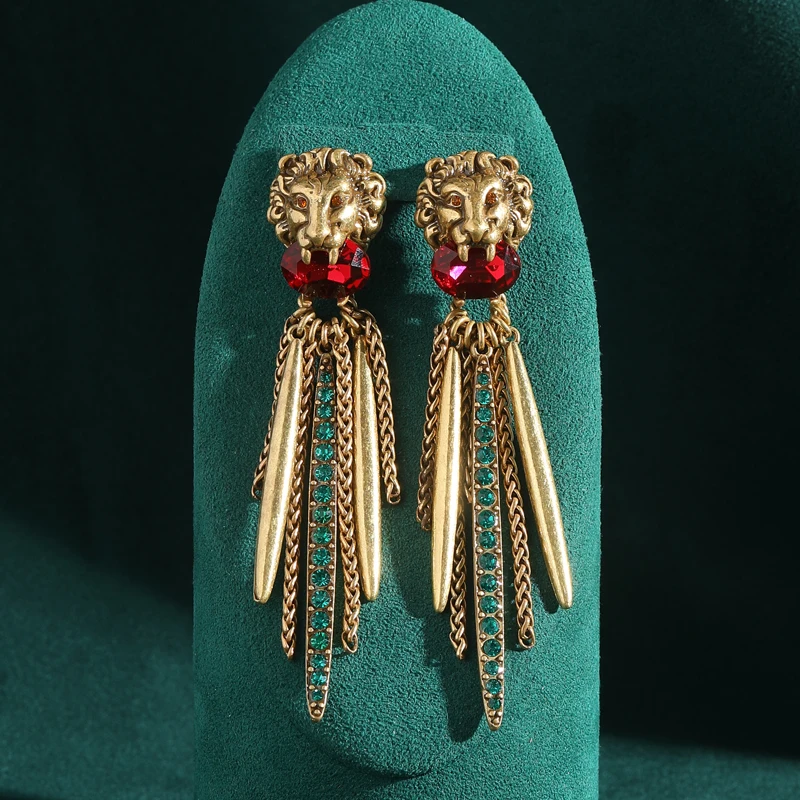 Boucles d'oreilles longues vin - Vintage Fashion Jewelry Brands avis et prix
