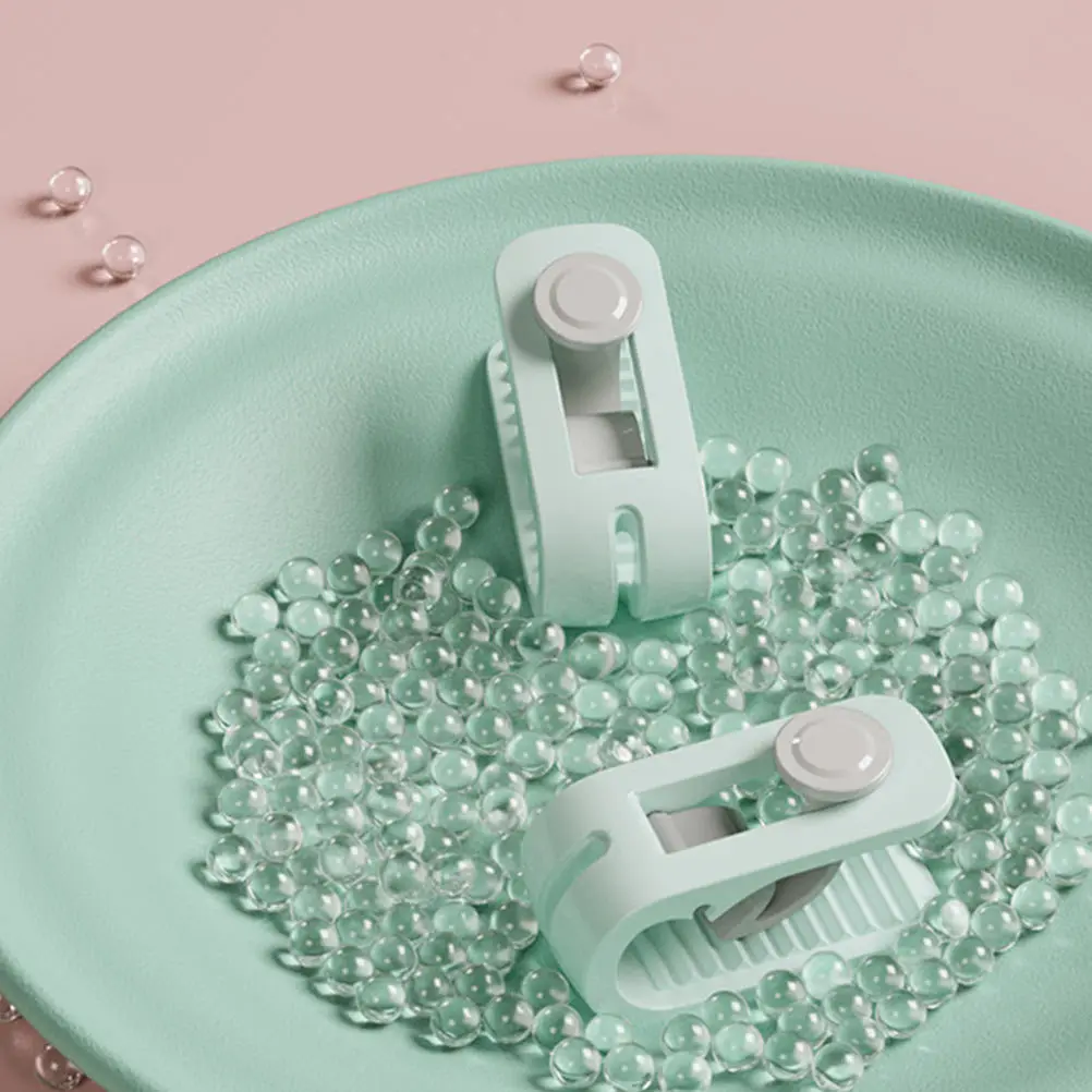 12 szt. Antypoślizgowe klipsy do kołdry, wytrzymałe plastikowe zapięcia do kołdry, bezpieczne uchwyty do prześcieradeł, żadne przesuwanie się podczas snu