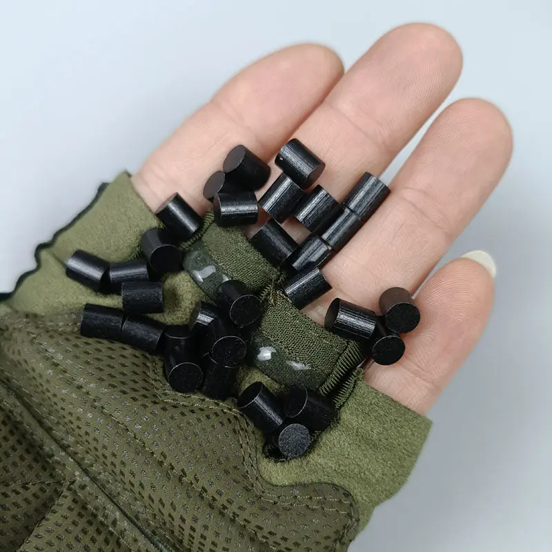 

Skateboard Stomp Pad Flint Fire Starter - Portable Waterproof Outdoor Survival Tool for Camping Hiking Emergency EDC Gear