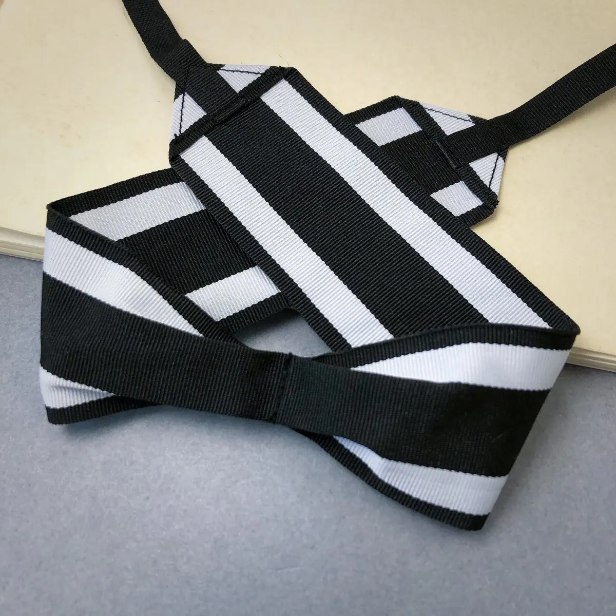 Spot replica of German cross emblem, Sui strap, foreign medal, woven strap, EK2 ribbon, medal, row buckle, eye cloth