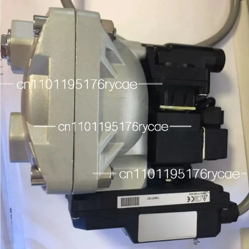 Electronic drain valve, drain valve, drain