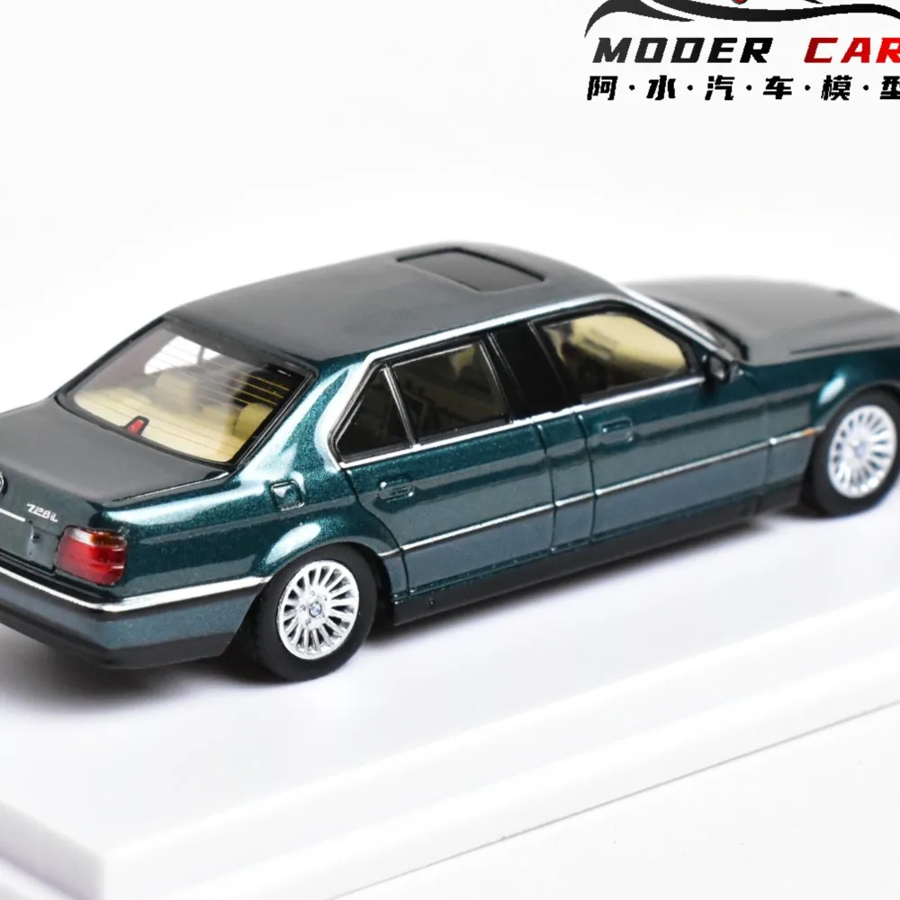 

DCM 1:64 Enthusiast E38 7-Series L7 Detailed Diecast Model Car