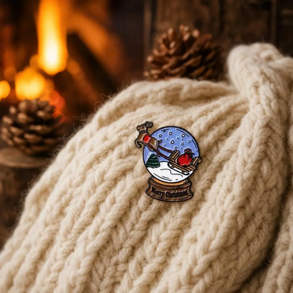 Cartoon Christmas Brooch Christmas Santa Claus Brooch Cartoon Xmas Tree Enamel Pin Bell Stocking Gift Bag Badge for Clothes Hat