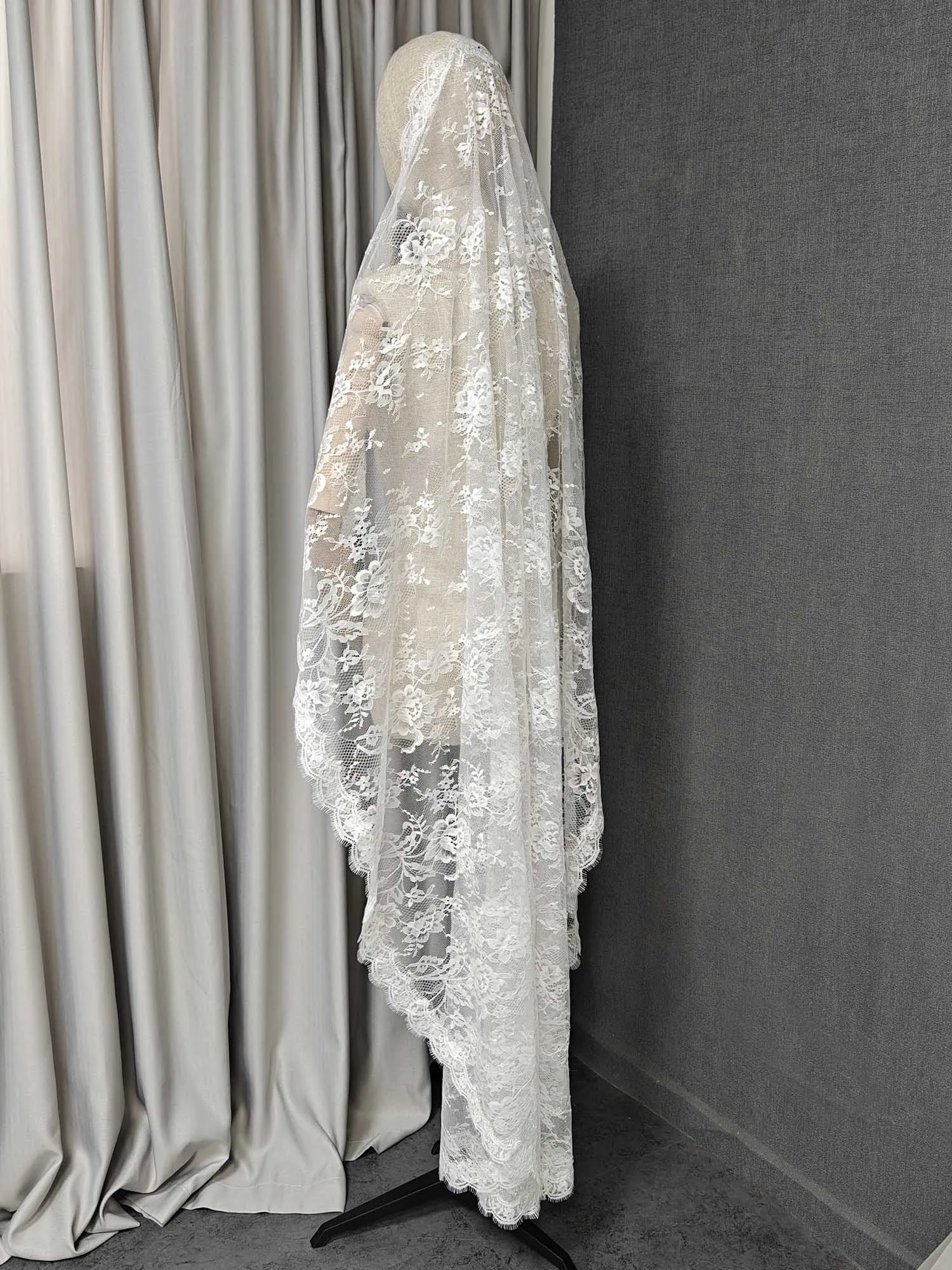 Customized Eyelash Lace Mantilla Veil, 1m/1.5m/2m/2.5m/3m Wedding Veil with Hidden Comb, Elegant One Layer Ivory Bridal Veil