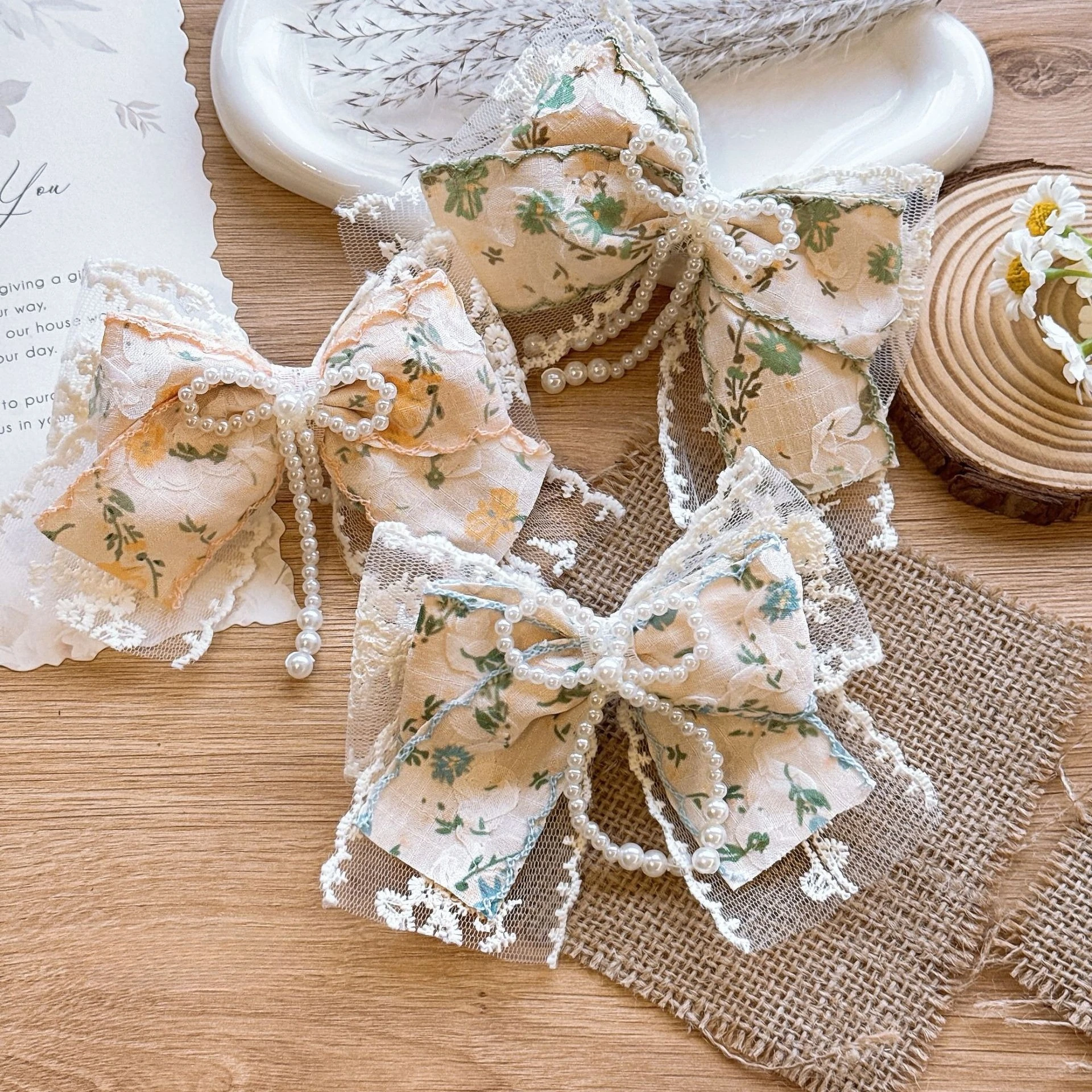 

Sweet Lace Floral Double-Layer Bow Hair Clip Fresh Spring/Summer Pearl Hair Accessory with Sophisticated Elegance