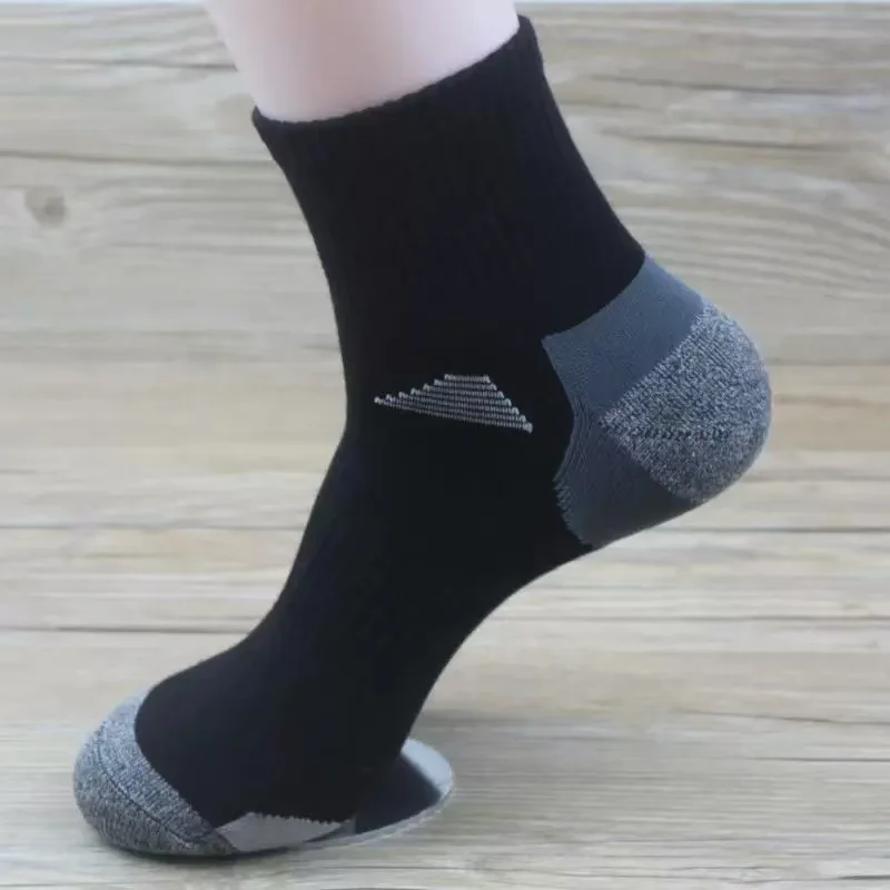 5Pairs رجل منتصف طاقم الجوارب الرياضية بالجملة المضادة للانزلاق الرطوبة فتل الجوارب القطنية الرياضية