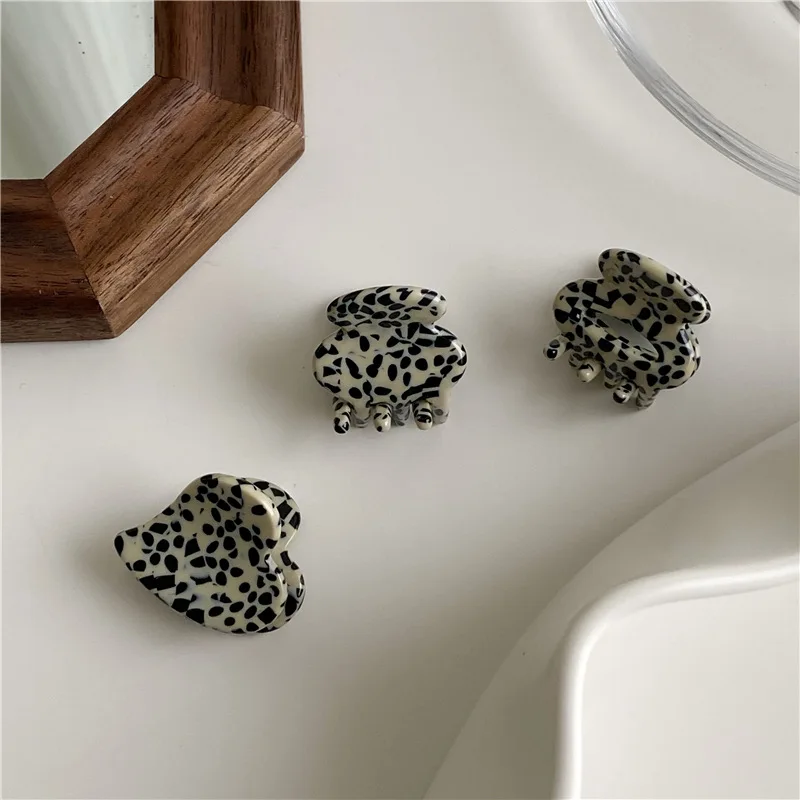 New Korean Vintage Leopard Print Female Hair Accessories High Quality Acrylic Geometric Hair Clip Claw For Woman Girls