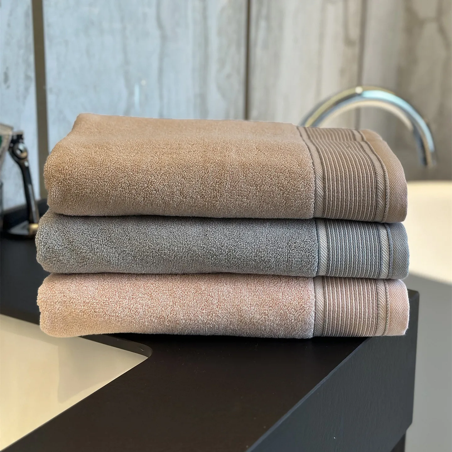 

Combed Cotton Bath Towel 70x140cm for Adults Thick Skin Friendly High Absorbent Solid Soft Home Hotel Textile Towels Bathroom