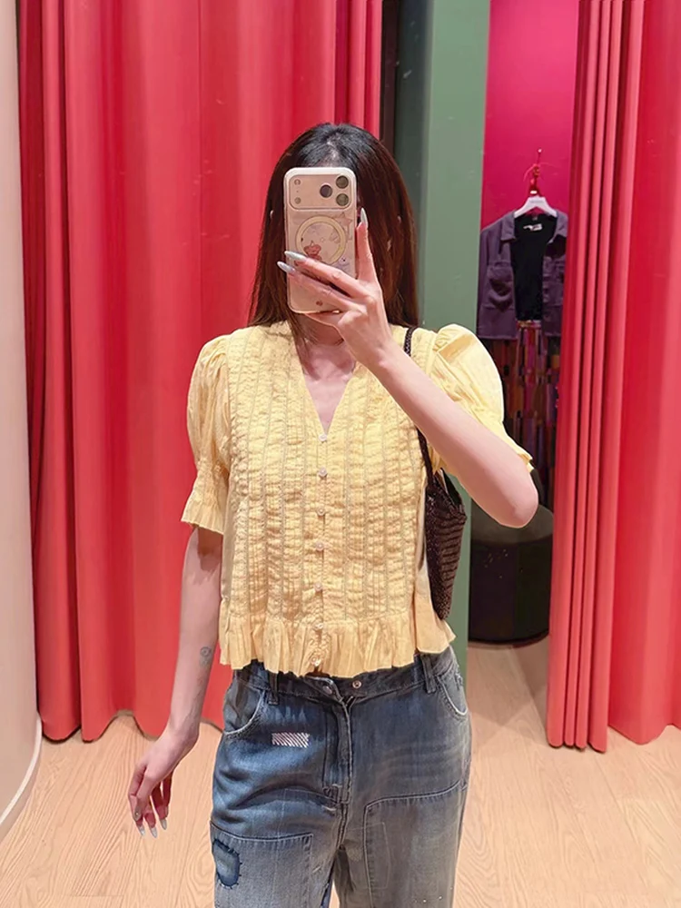 

Comfortable V-neck Women's Shirt Cotton Bubble Sleeve Pleated Single Button Slimming Top American Style Regular Length