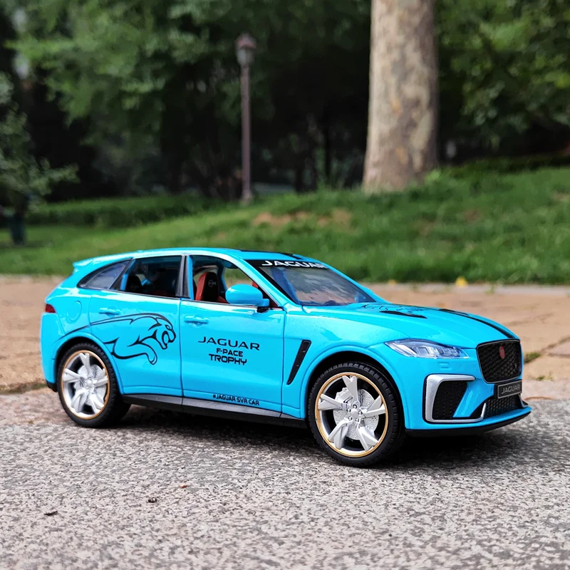 

1:24 Jaguar F-PACE SVR SUV автомобиль из сплава, игрушечный автомобиль, коллекционная металлическая модель автомобиля, игрушки со звуком и светом для детей, подарок