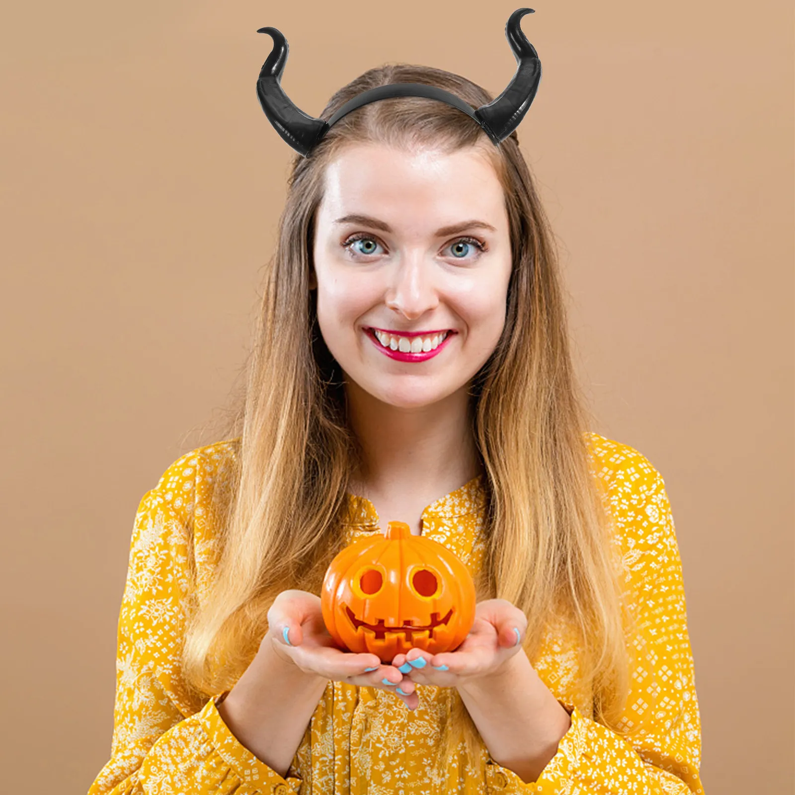 

1 шт. Пластиковая повязка на голову в виде бычьих рогов, реалистичный дизайн, для вечеринок, карнавалов, фестивалей, мероприятий, декоративное украшение для волос