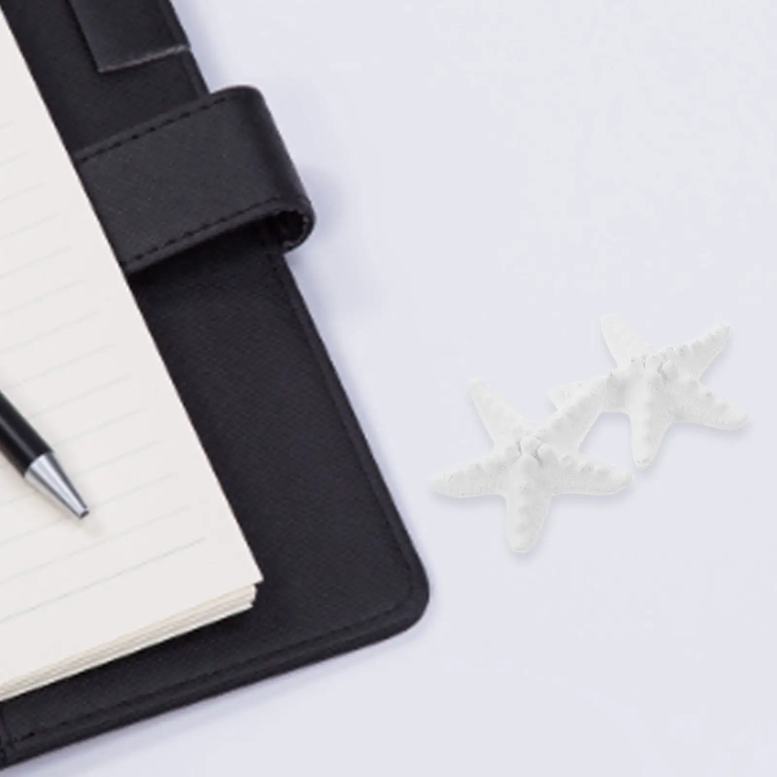 

2Pcs Aroma Plaster Piece Hanging Pendant Car Essential Oil Diffuser Decorative Aromatherapy Plaster Block Accessory