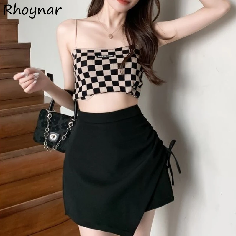 Czarne mini spódniczki damskie z marszczeniami, delikatne, letnie, eleganckie, z wysoką talią, seksowne, codzienne, w kształcie litery A, popularne, podstawowe, uniwersalne, streetwearowe.