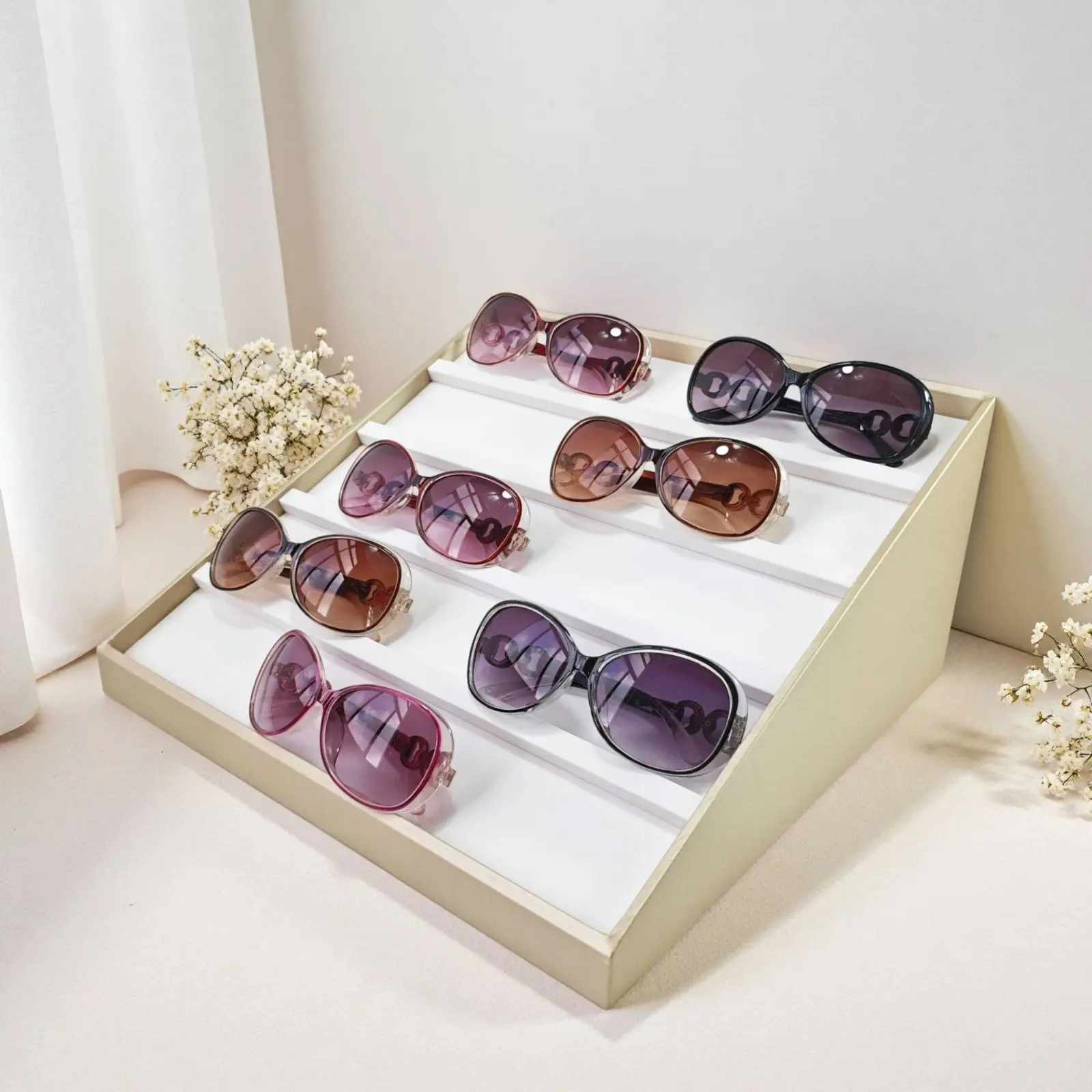 

Sloped Jewelry Display Rack Easy Assembly Multi-Row Necklace Display Tray 4 Tier Jewelry Stand Sleek Black Finish for Vanity Top