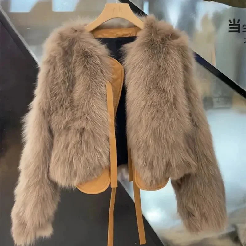 

Autumn/winter 2024 New Korean Version Imitation Fox Fur Women's Coat Temperament Short Style All-match Thickened Top