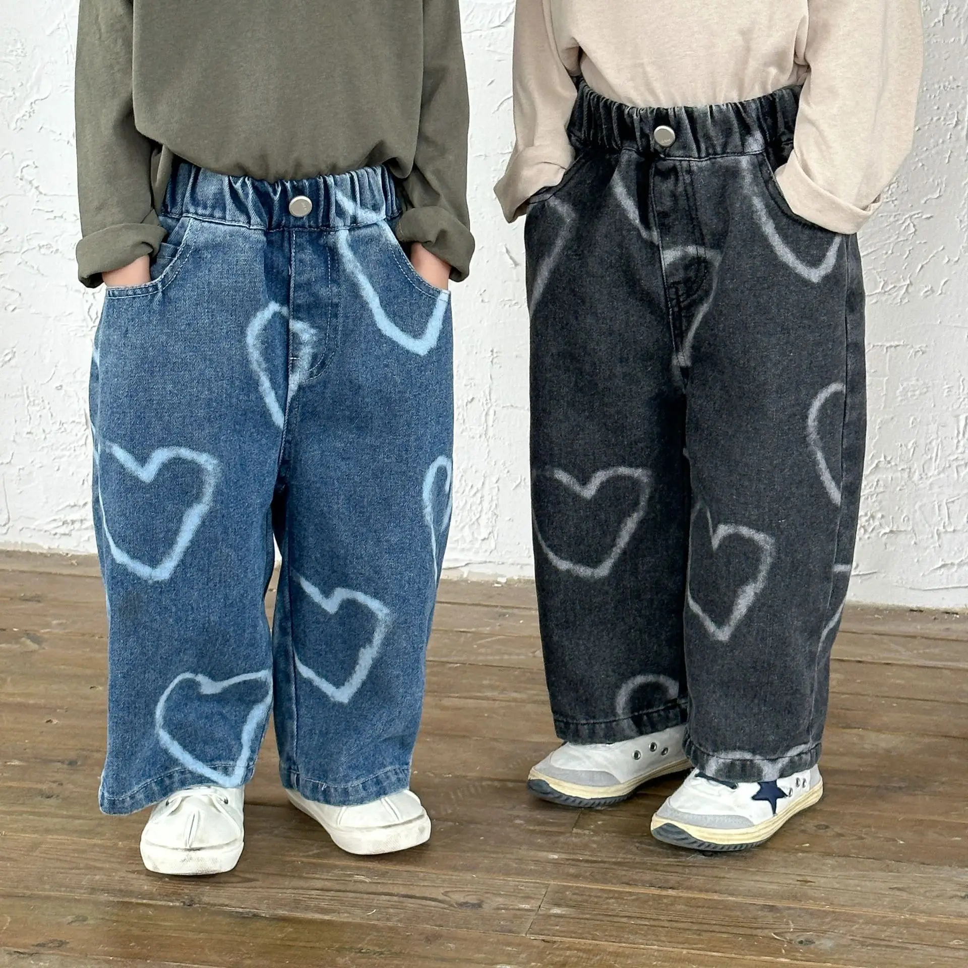Children\'s Pants 2024 Autumn Korean Boys Jeans Heart Print Girls Denim Trousers Baby Toddler Cotton Kid\'s Straight Jeans