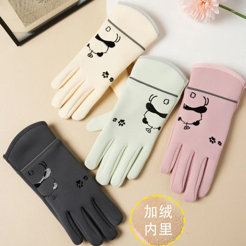 Children's Gloves Are Warm and Fluffy in Winter, Soft for Men and Women To Play with Snow, Non Slip Cartoon Outdoor Gloves