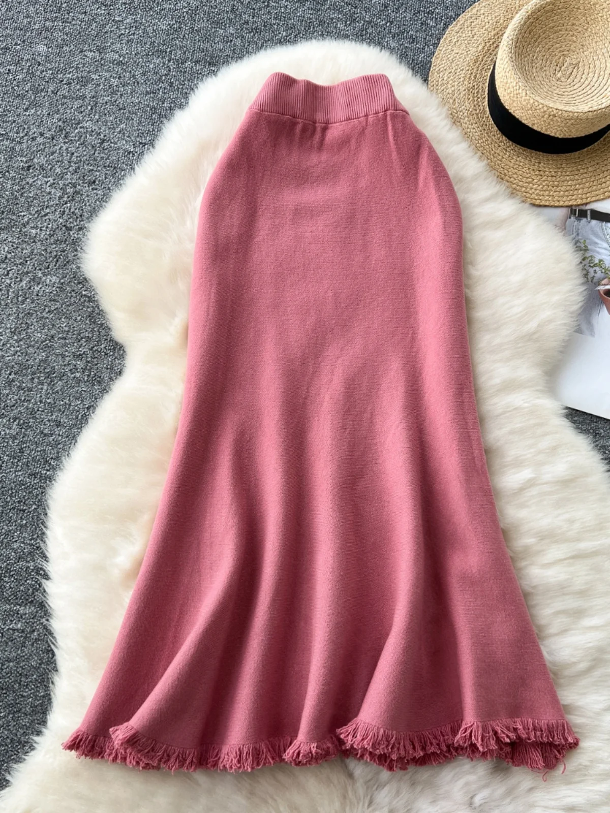 

Женская черная готическая юбка трапециевидной формы, винтажная юбка средней длины Y2k Gyaru с 3D цветочным принтом, Harajuku, осенние юбки большого размера, одежда 2000-х годов, 2025 г.