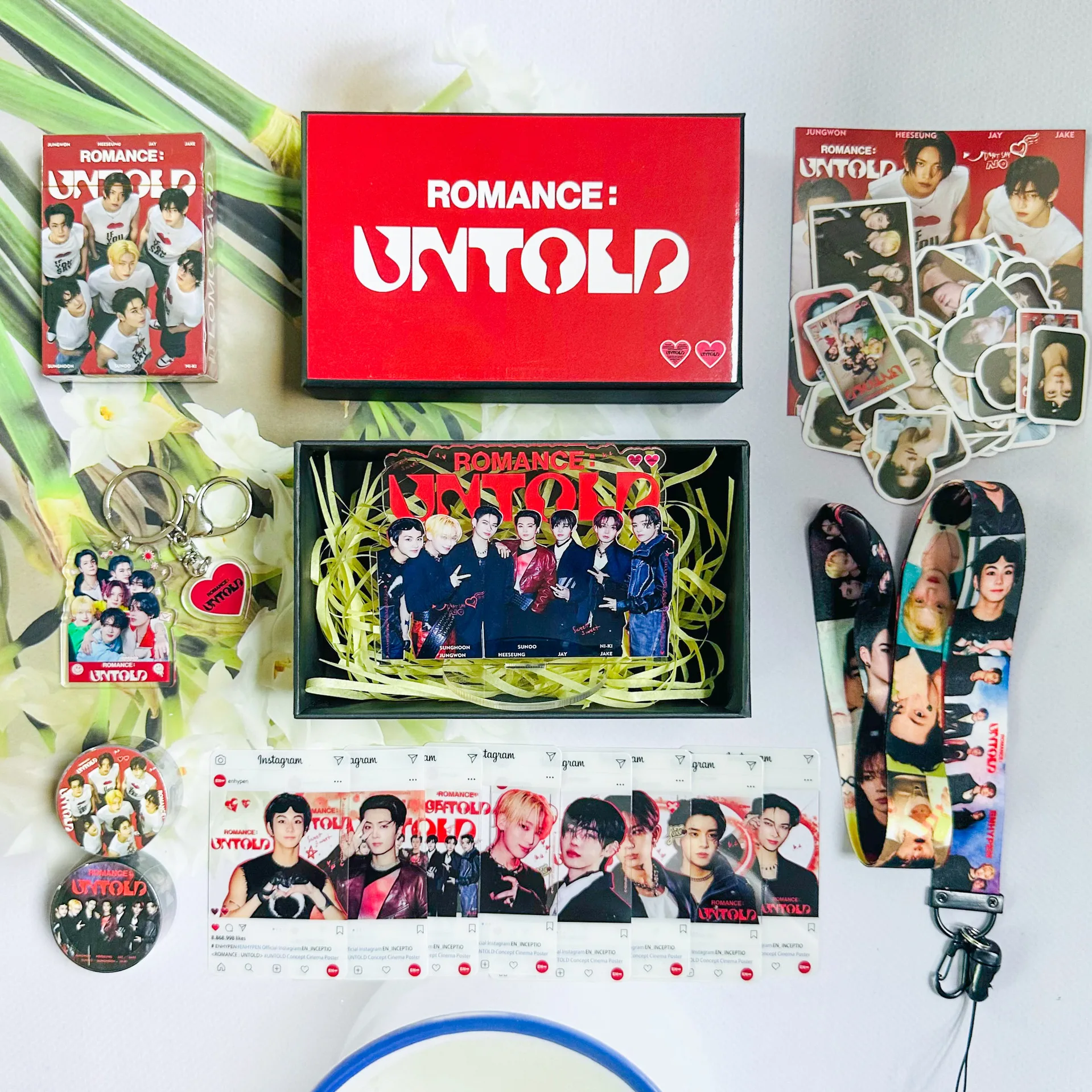 Imagem -03 - Kpop Gift Box Novo Álbum Romance : Untold Fita Adesivos Kits de Combinação Acrílica Stand Cartões Lomo Alta Qualidade Imprimir Presente Fan